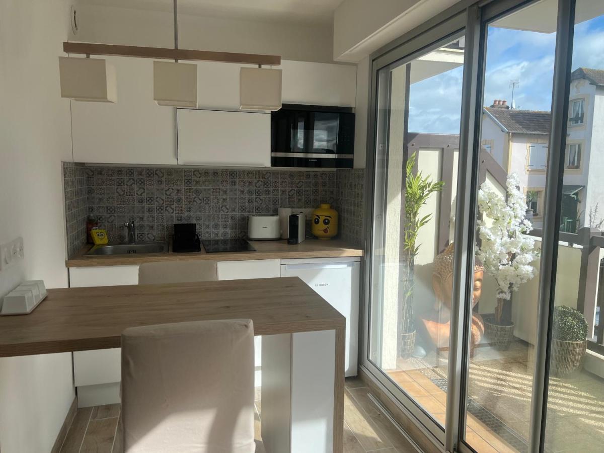Appartement Hyper Centre De Cabourg Avec Balcon Esterno foto